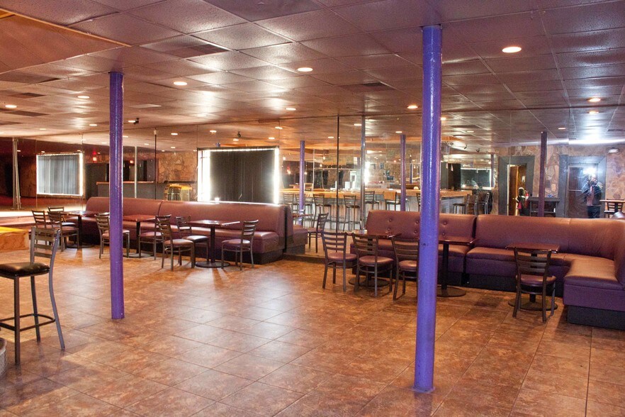 More Photos Of 2997 Campbellton Rd SW, Atlanta Restaurant For Sale