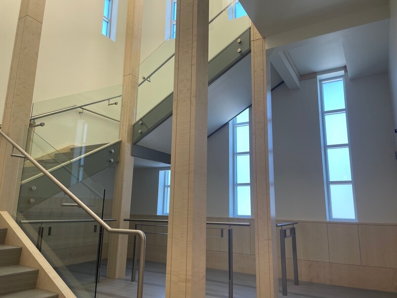 More Photos Of 308 W 6th St, Corona Unknown For Lease