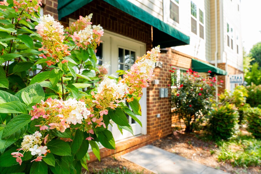 More Photos Of 580 Radford Ln, Crozet Medical For Lease