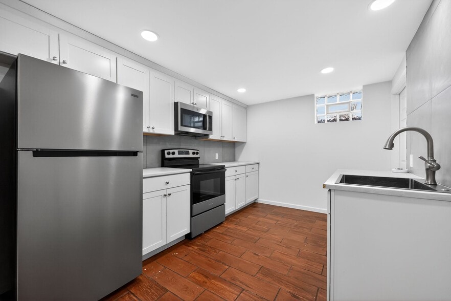 More Photos Of 411 W Bridge St, Morrisville Specialty For Sale
