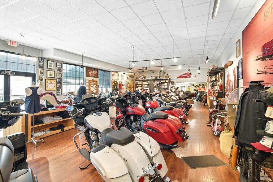 More Photos Of 962 Southampton Rd, Westfield Warehouse For Sale