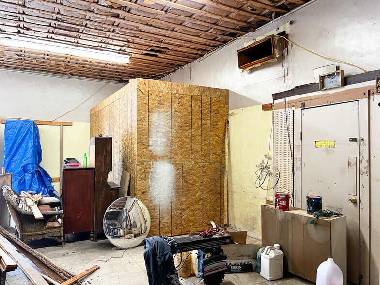 More Photos Of 124 Main, Groveton Restaurant For Sale