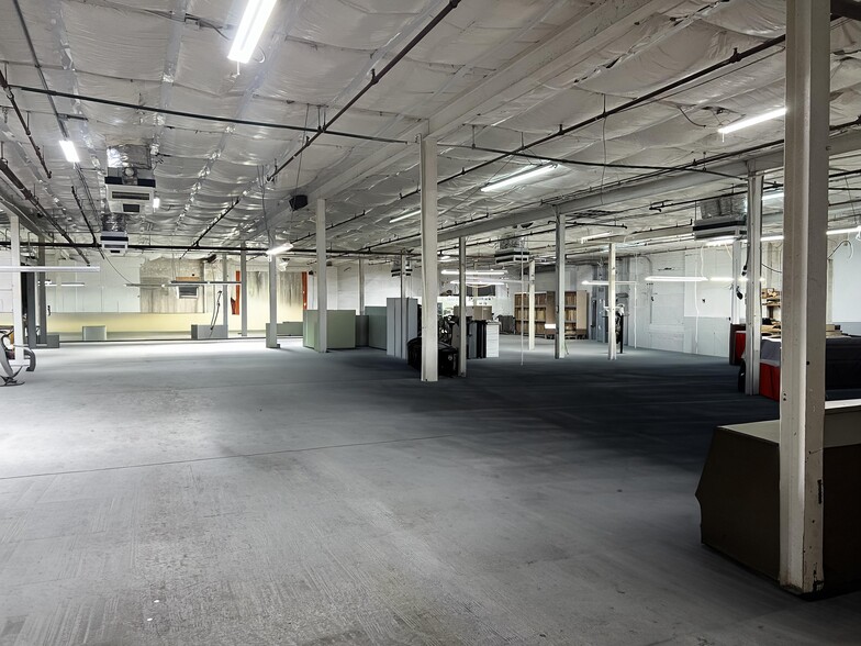 More Photos Of 536 E 4th St, Jacksonville Warehouse For Lease