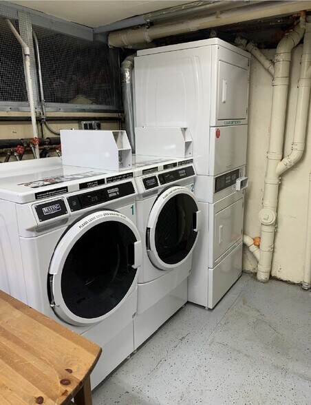 More Photos Of 176 N 8th St, Brooklyn Apartments For Sale