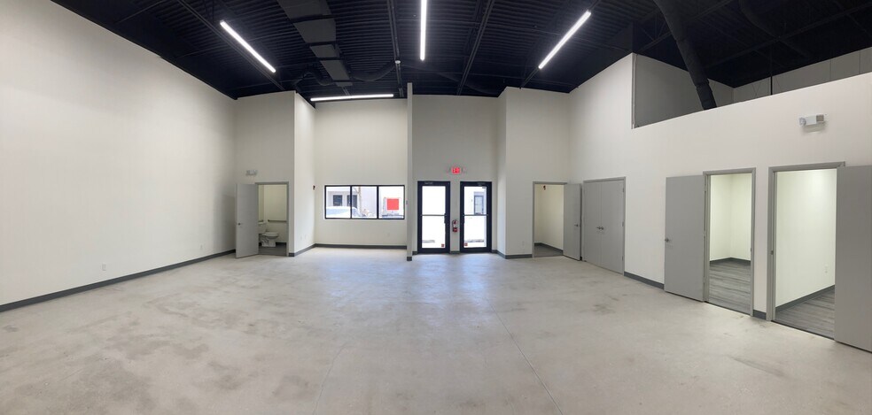 More Photos Of 11586 Pierson Rd, Wellington Warehouse For Lease