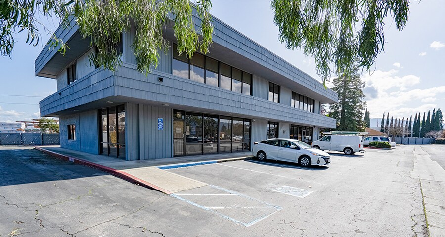 More Photos Of 2470 S Winchester Blvd, Campbell Office For Sale