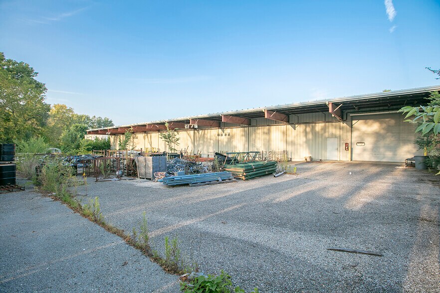 More Photos Of 1739 Cassopolis St, Elkhart Warehouse For Sale