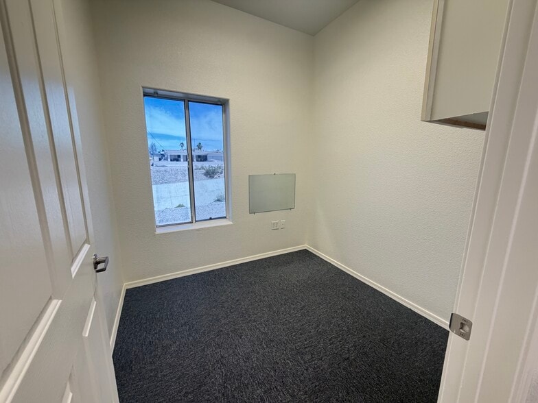 More Photos Of 1515 N Lake Havasu Ave, Lake Havasu City General Retail For Sale