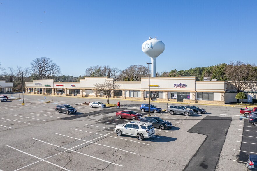 More Photos Of 1403-1413 N Main St, Suffolk General Retail For Lease