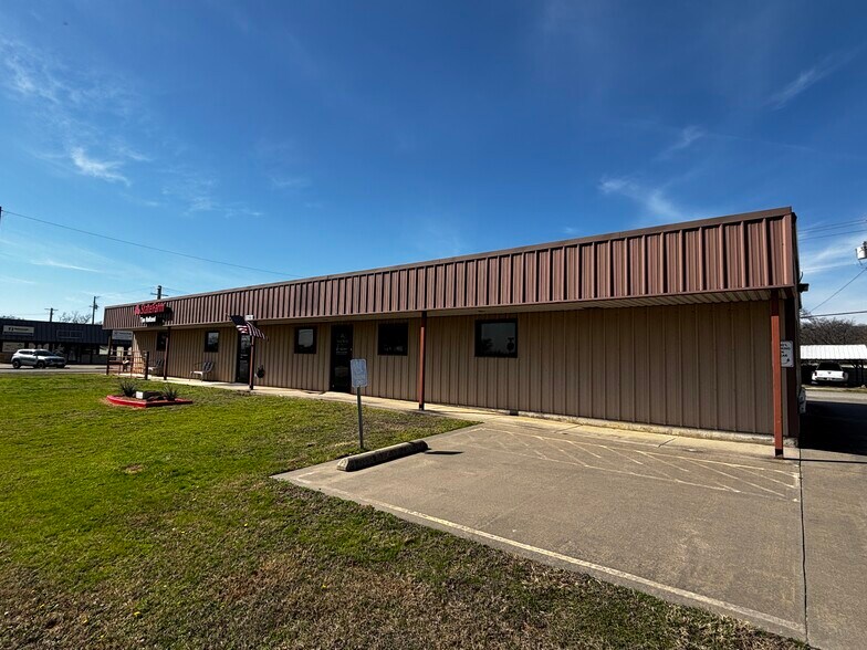 More Photos Of 5315 US Highway 377 S, Aubrey Storefront Retail Office For Lease