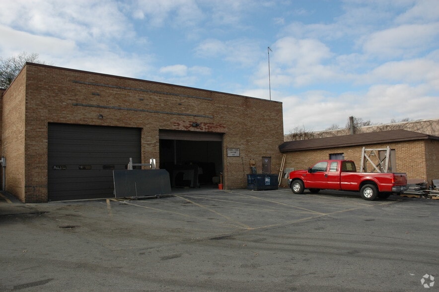 More Photos Of 5808-5812 Kirby Rd, Clinton Unknown For Sale