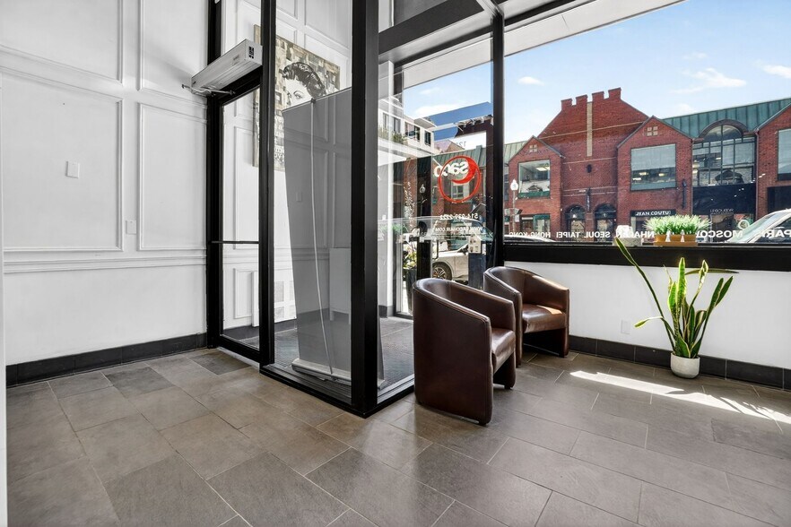 More Photos Of 1231-1233 Av Greene, Westmount Freestanding For Sale