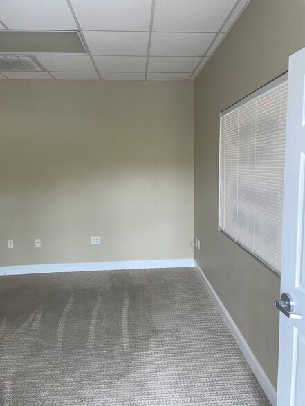 More Photos Of 1146 Elma G Miles Pky, Hinesville Self Storage For Lease
