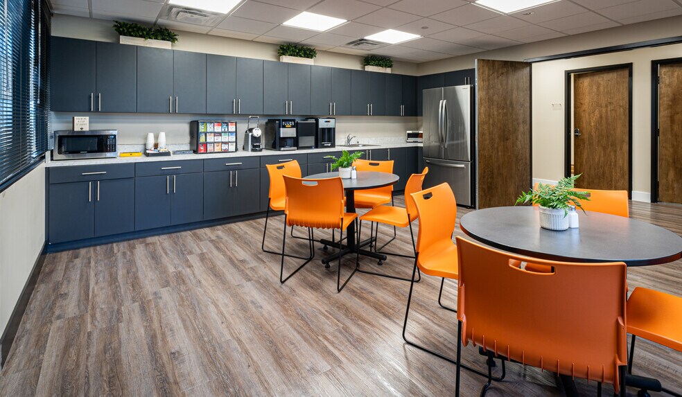 More Photos Of 1601 Belvedere Rd, West Palm Beach Coworking Space