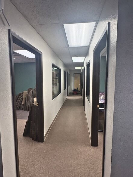 More Photos Of 136-150 Louisiana Blvd NE, Albuquerque Office For Sale