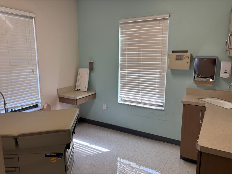 More Photos Of 1182 Ocean Shore Blvd, Ormond Beach Unknown For Lease