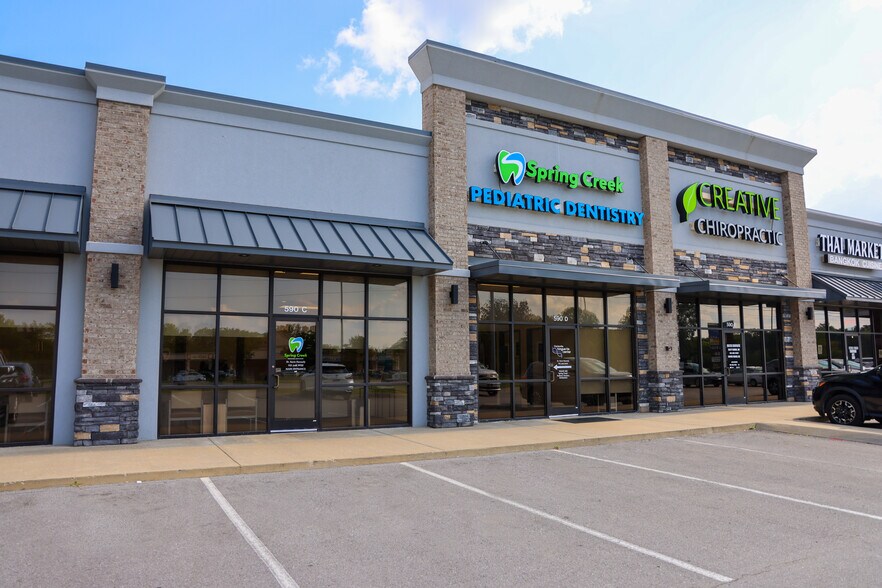 More Photos Of 590 Fire Station Rd, Clarksville Storefront For Lease