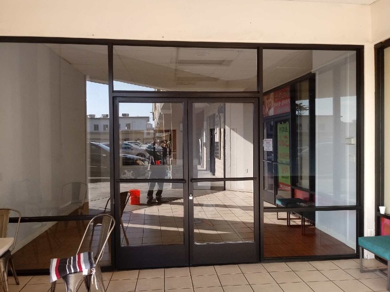 More Photos Of 1032-1046 Crenshaw Blvd, Los Angeles Storefront Retail Office For Lease