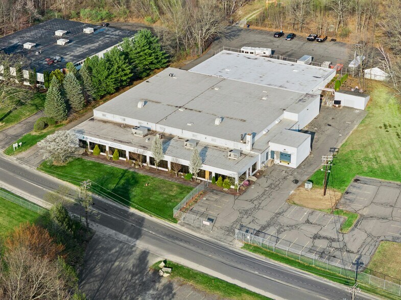 More Photos Of 266 Brookside Rd, Waterbury Manufacturing For Lease