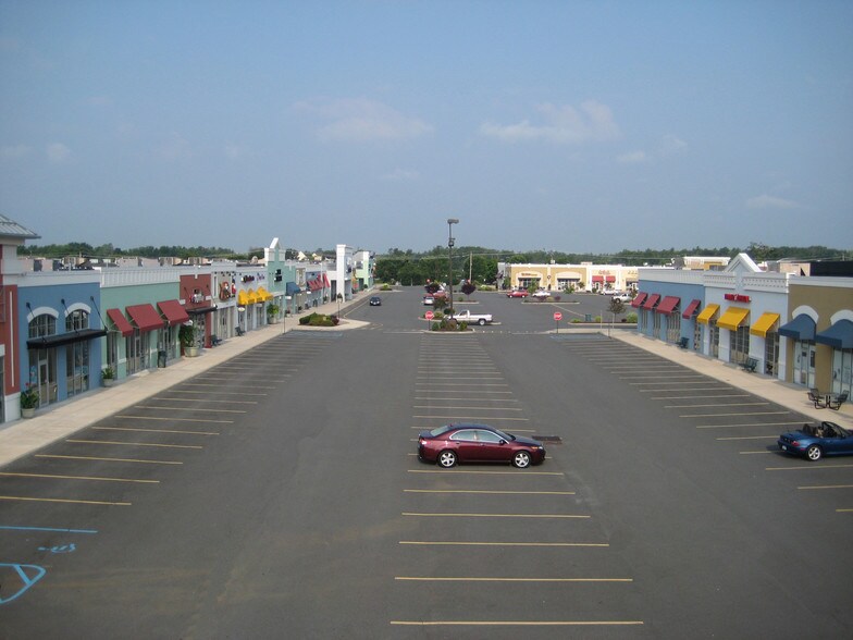 More Photos Of 22 Clifton Country Rd, Clifton Park Unknown For Lease