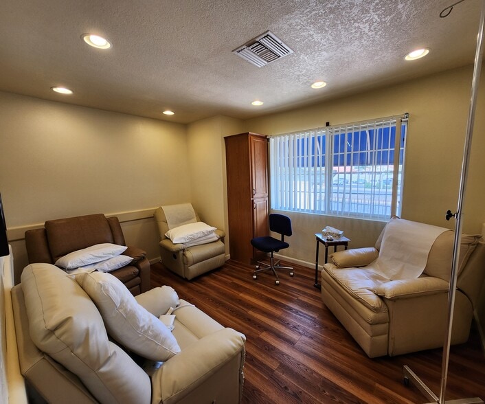 More Photos Of 3663 Pecos-McLeod, Las Vegas Medical For Sale