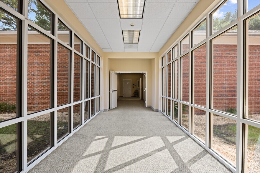 More Photos Of 160 Willbrook Blvd, Pawleys Island Office For Lease
