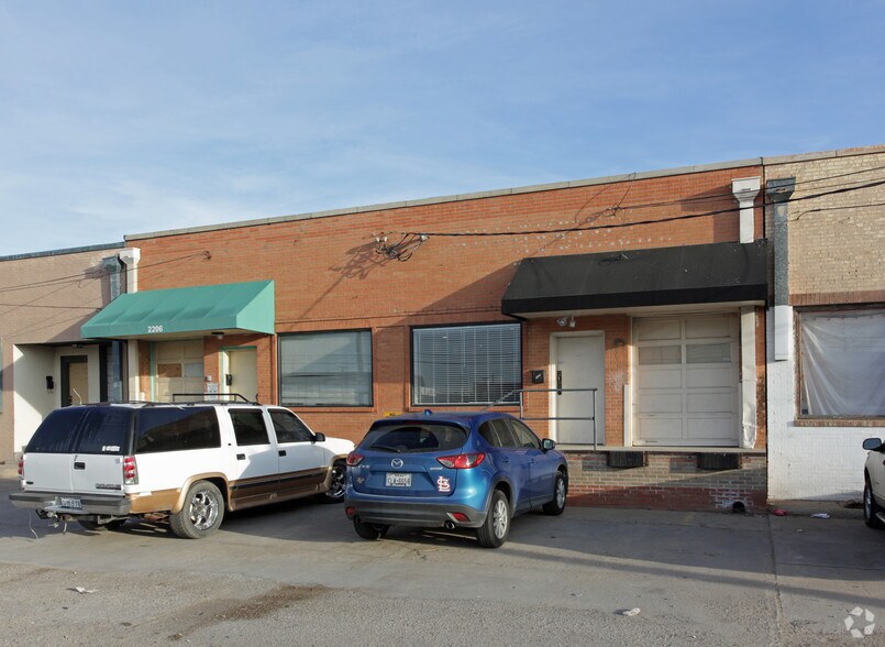 More Photos Of 2204-2206 Irving Blvd, Dallas Light Manufacturing For Lease