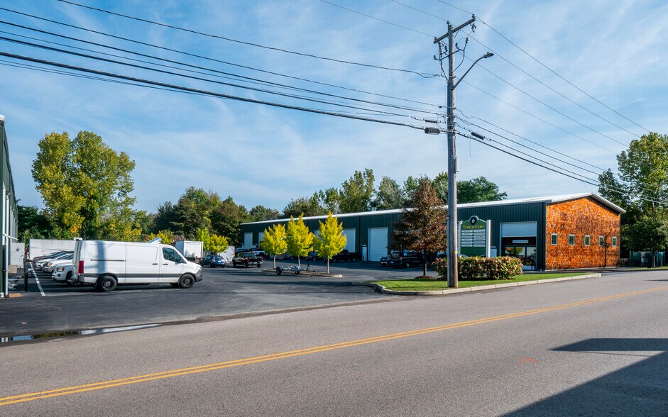 More Photos Of 75 Tupelo St, Bristol Manufacturing For Sale