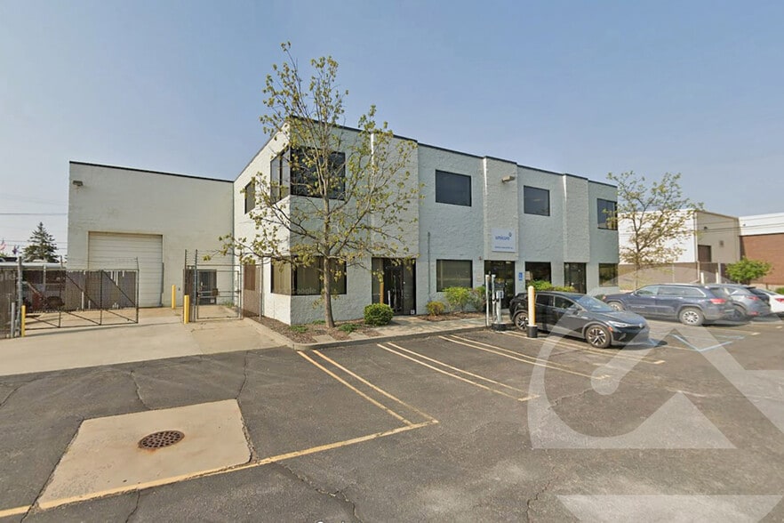 Primary Photo Of 2460-2470 Commercial Dr, Auburn Hills Industrial For Lease