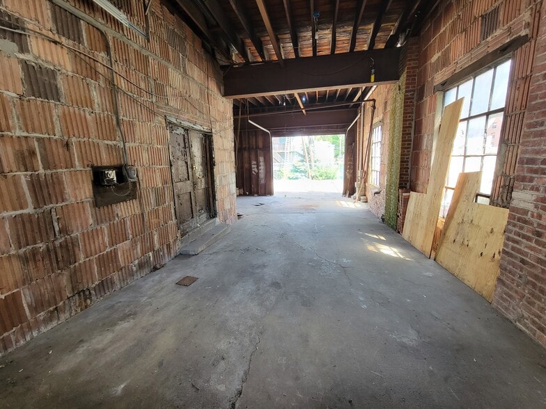 Primary Photo Of 144 Cortlandt St, Sleepy Hollow Village Apartments For Lease