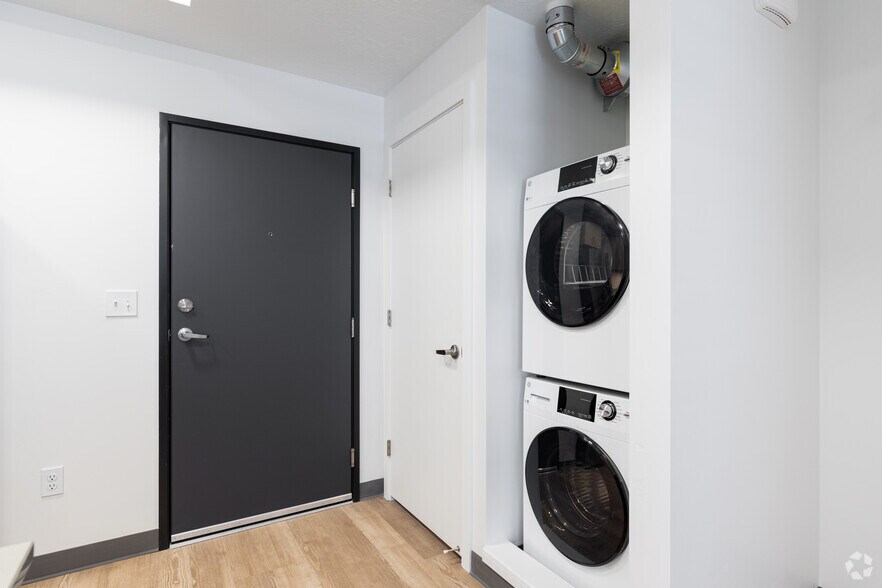 More Photos Of 1749 S State St, Salt Lake City Apartments For Lease