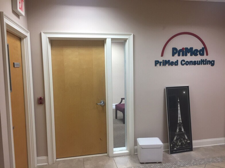 More Photos Of 802 W Park Ave, Ocean Office For Sale