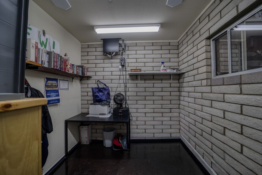 More Photos Of 5201 S Highway 95, Fort Mohave Storefront Retail Office For Sale