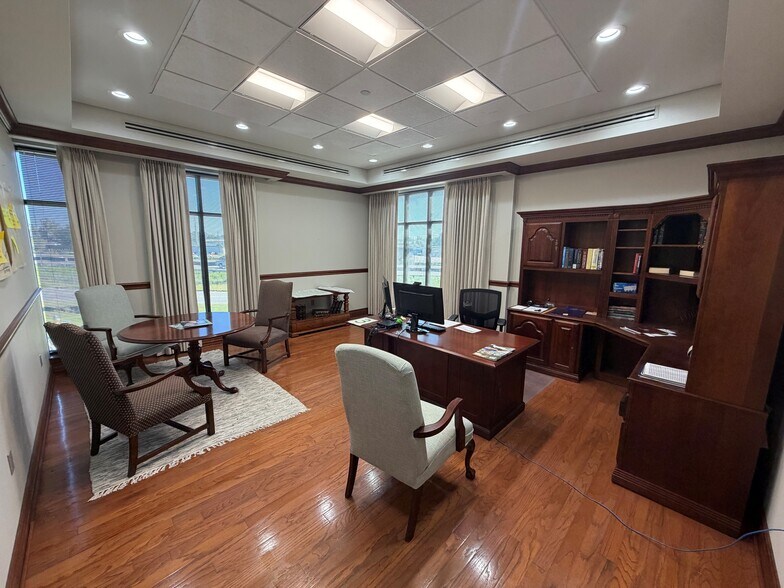 More Photos Of 3600 Springhill Business Park, Mobile Office For Lease