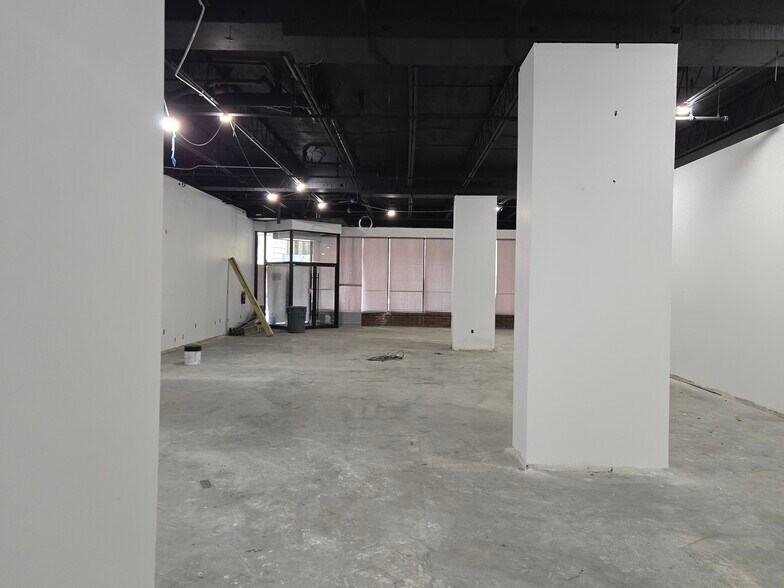 More Photos Of 913 N Market St, Wilmington Apartments For Lease