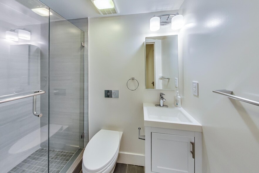 More Photos Of 751 Capp st, San Francisco Apartments For Sale