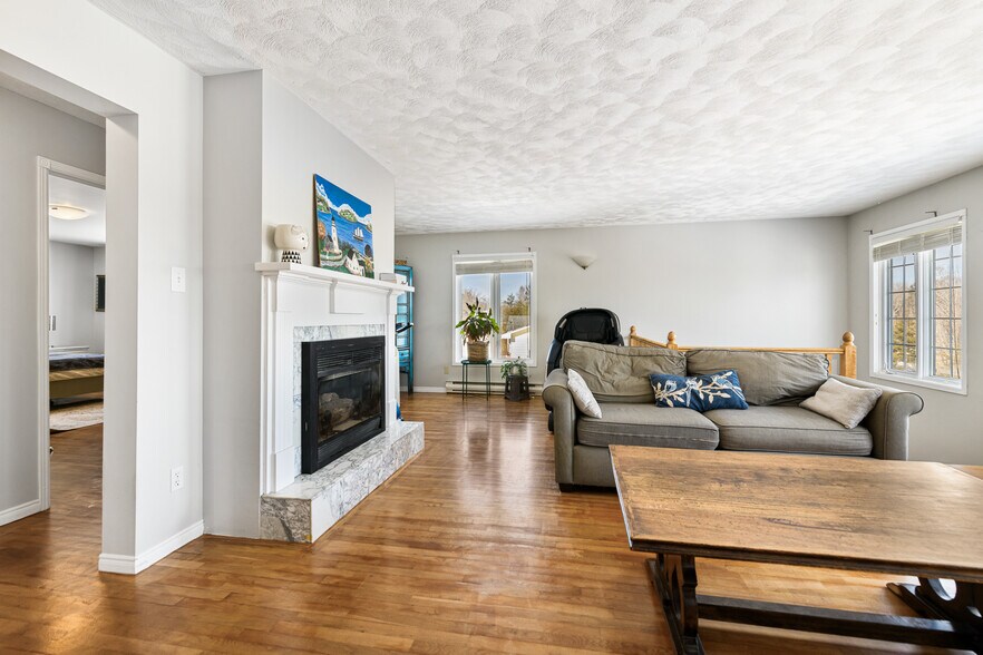 More Photos Of 7 Justin Dr, Coverdale Convenience Store For Sale