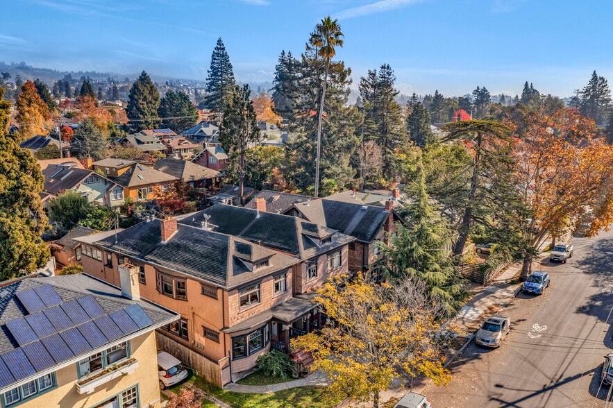 More Photos Of 6446-6452 Colby St, Oakland Apartments For Sale