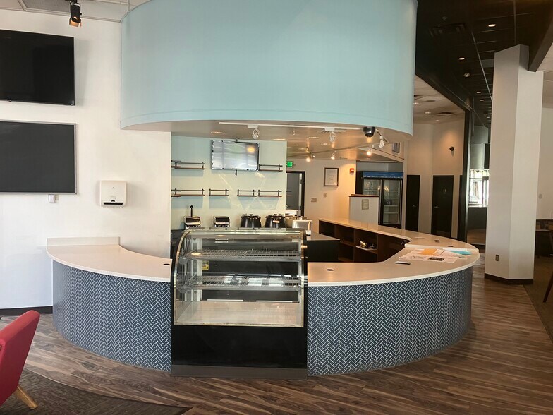 More Photos Of 40 W 2nd St, Dayton Office For Sale