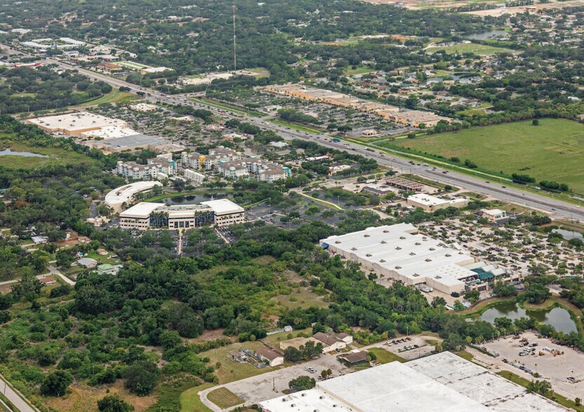 More Photos Of 101 Paramount Dr, Sarasota Business Park For Sale