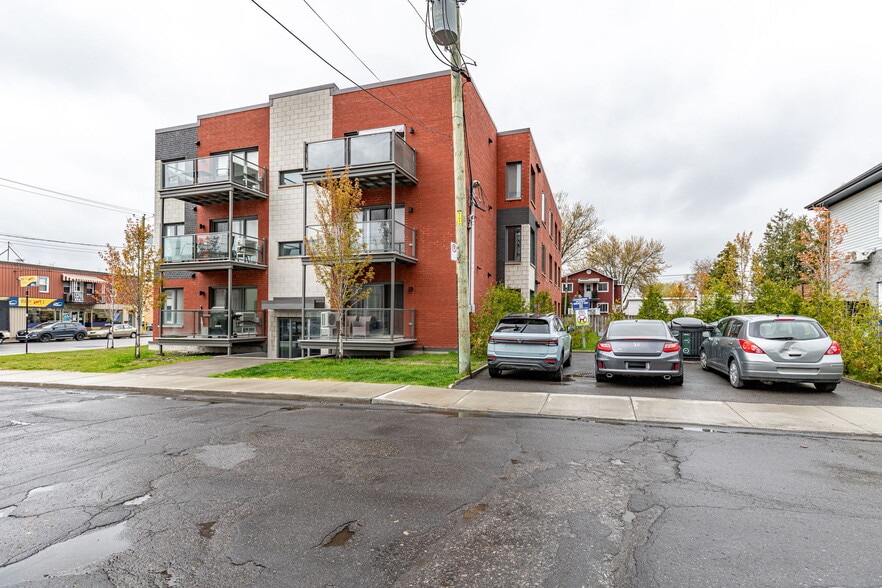 More Photos Of 1074 Ch Du Côteau-Rouge, Longueuil Apartments For Sale