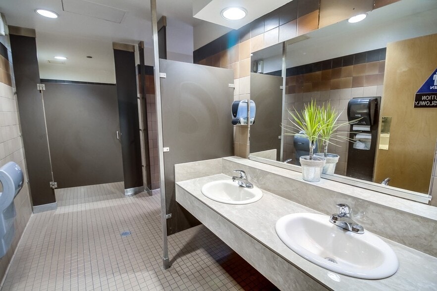 More Photos Of 9625 Black Mountain Rd, San Diego Office For Sale