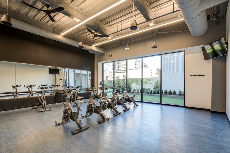 More Photos Of 80 E Rich St, Columbus Office For Lease