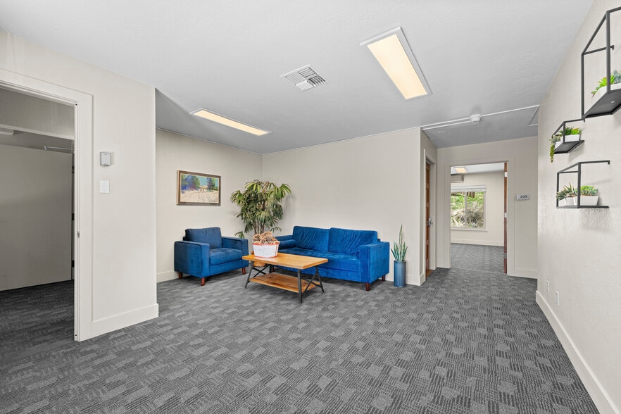 More Photos Of 625 Hwy 50, Zephyr Cove Office For Sale