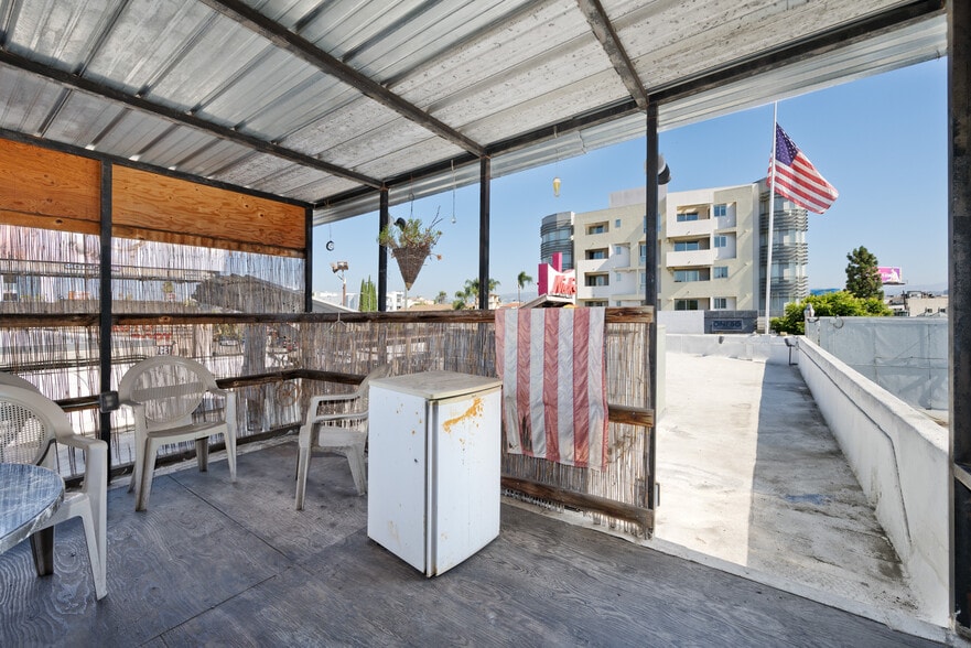 More Photos Of 8536 W Pico Blvd, Los Angeles Restaurant For Lease