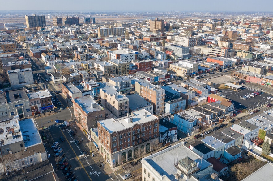 More Photos Of 440 60th St, West New York Apartments For Lease