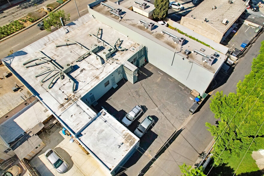 More Photos Of 3864-3870 E Colorado Blvd, Pasadena Storefront Retail Office For Sale