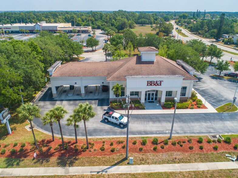 More Photos Of 18031 S Tamiami Trl, Fort Myers Bank For Lease