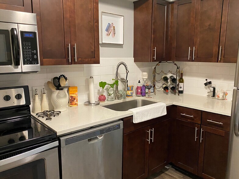 More Photos Of 706 E 139th St, Kansas City Apartments For Sale