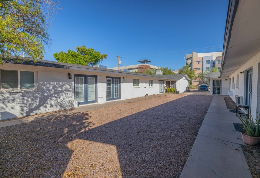 More Photos Of 7238-7302 E Belleview St, Scottsdale Apartments For Sale